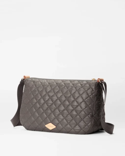 Medium Metro Roxy
