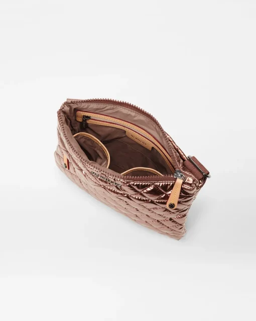 Metro Flat Crossbody