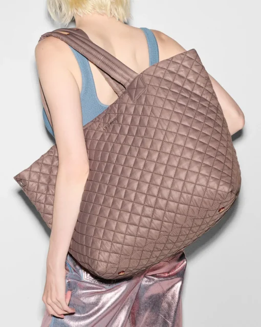The Metro Tote® Deluxe - Large