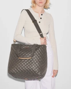 The Metro Tote® Deluxe - Large