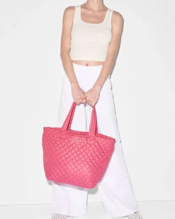 The Metro Tote® Deluxe - Medium