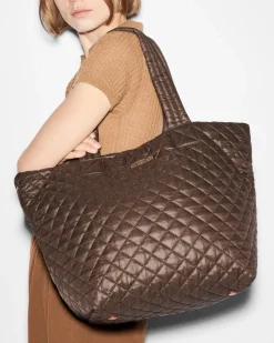 The Metro Tote® Deluxe - Medium