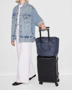 The Metro Tote® Deluxe - Medium