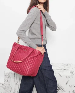 The Metro Tote® Deluxe - Medium