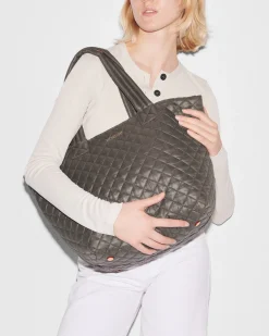The Metro Tote® Deluxe - Medium