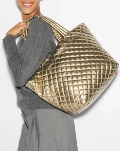 The Metro Tote® Deluxe - Medium