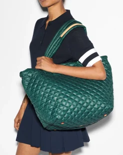 The Metro Tote® Deluxe - Medium