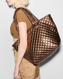 The Metro Tote® Deluxe - Medium