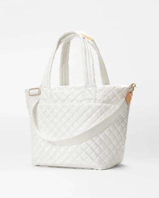 The Metro Tote® Deluxe - Medium