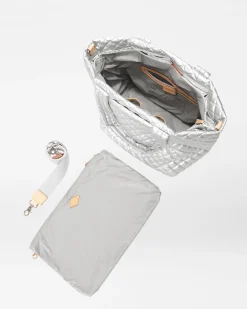 The Metro Tote® Deluxe - Medium