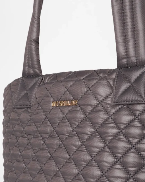 The Metro Tote® Deluxe - Medium