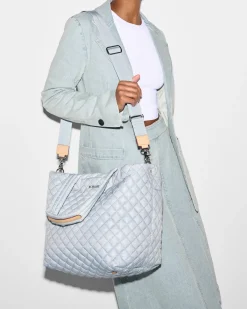 The Metro Tote® Deluxe - Medium