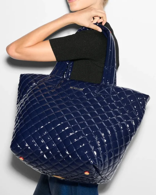 The Metro Tote® Deluxe - Medium