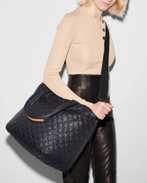 The Metro Tote® Deluxe - Medium